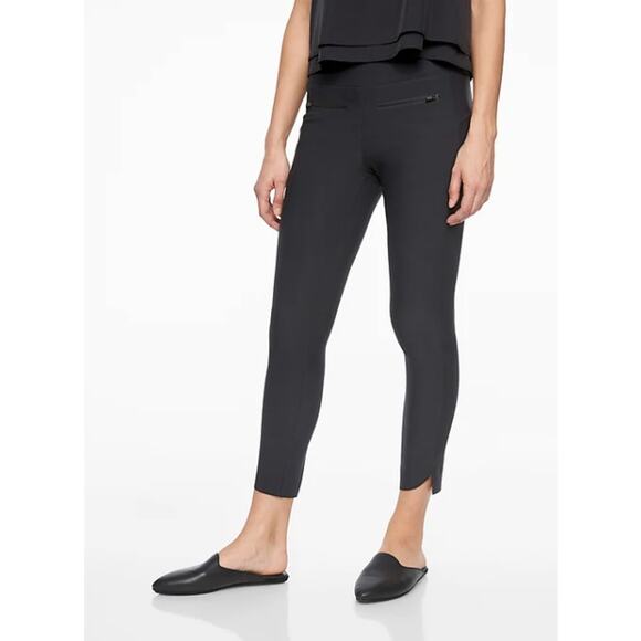 Athleta Stellar Crop Pants Black Women's Medium Petite Travel Sporty Easy - Picture 1 of 11